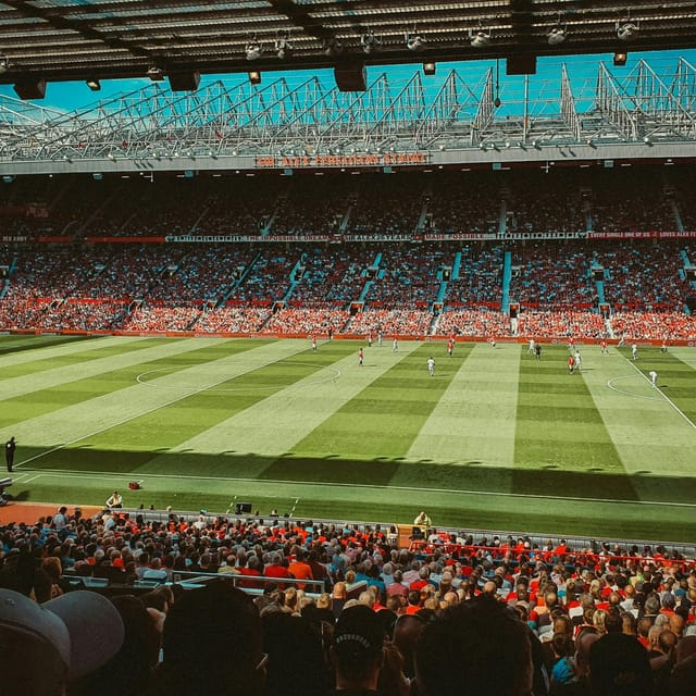 old-trafford-manchester-united-football-match_1